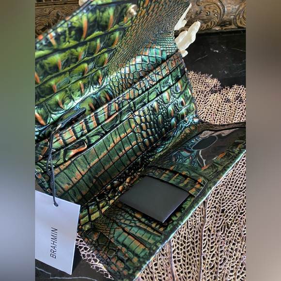 5⭐️SELLER!! NWT SAMBA Brahmin Veronica wallet - Picture 9 of 10